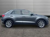 Używany VW T-Roc SE 150 KM (110 kW) 2018 Szary SUV