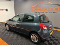 Used Renault Clio IV Expression+ 75 HP (55 kW) 2012 Blue Hatchback