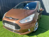 Usado Ford B-MAX Titanium X 105 HP (77 kW) 2015 Dourado Monovolume