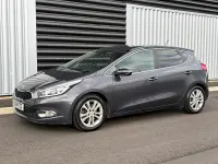 Begagnad Kia Ceed 2014 Silver Halvkombi