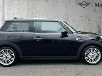 Used Mini Cooper 136 HP (100 kW) 2016 Midnight black Hatchback