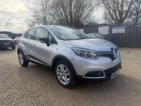 Second-hand Renault Captur Dynamique 90 CP (66 kW) 2016 Argintiu SUV