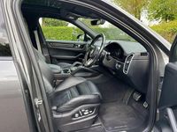 Used Porsche Cayenne 440 HP (323 kW) 2019 Grey SUV