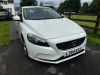 Used Volvo V40 2014 White Hatchback