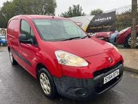 Used Peugeot Partner S 2015 Red MPV