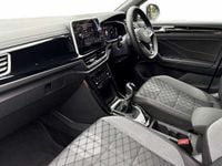 Used VW T-Roc R-line 150 HP (110 kW) 2023 Pure white SUV