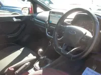 Usado Ford Fiesta ST-Line 100 HP (73 kW) 2019 Vermelho Citadino
