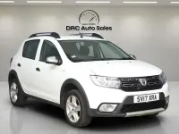 Used Dacia Sandero Lauréate 88 HP (64 kW) 2017 White Hatchback