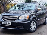 Used Chrysler Grand Voyager Limited 178 HP (130 kW) 2014 Black MPV