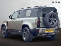 Used Land Rover Defender SE Dynamic 300 HP (220 kW) 2024 Pangea green Estate