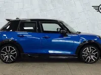 Used Mini Cooper Hatch 113 kW (154 HP) 2025 Blue Hatchback