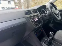 Second-hand VW Tiguan Life 150 CP (110 kW) 2023 Gri SUV