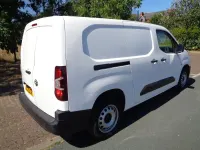 Used Vauxhall Combo 100 HP (73 kW) 2021 White MPV