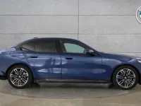 Used BMW 520 M Sport 205 HP (150 kW) 2025 Blue