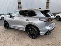 Used VW Tiguan R-line 204 HP (150 kW) 2025 Silver SUV