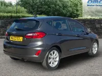 Usado Ford Fiesta Trend 101 CV (74 kW) 2022 Utilitario
