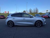 Gebraucht Ford Focus ST-Line X 2023 Silber Kleinwagen