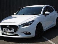 Begagnad Mazda 3 Inclusive 120 HK (88 kW) 2018 Vit Halvkombi