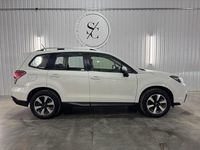 Begagnad Subaru Forester Premium 150 HK (110 kW) 2017 Vit SUV