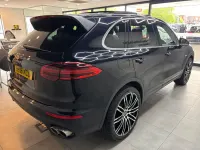 Używany Porsche Cayenne S E-Hybrid 2016 Czarny SUV