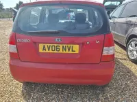 Used Kia Picanto LX 64 HP (47 kW) 2006 Red Hatchback