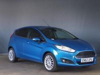 Used Ford Fiesta Titanium 125 HP (91 kW) 2013 Blue Hatchback
