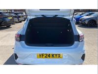 Used Renault Clio V Evolution 143 HP (105 kW) 2024 White Hatchback
