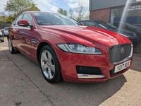 Begagnad Jaguar XF Portfolio 2017 Röd Sedan