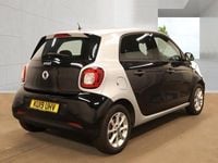 Used Smart ForFour Passion 90 HP (66 kW) 2019 Silver Hatchback