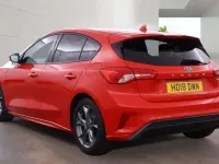 Used Ford Focus ST-Line 350 HP (257 kW) 2018 Red Hatchback