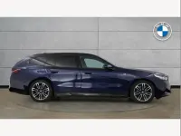 Begagnad BMW i5 M Sport 250 kW (340 HK) 2025 Blå Kombi