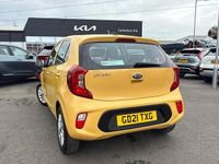 Used Kia Picanto 65 HP (47 kW) 2021 Yellow Hatchback