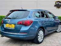 Used Vauxhall Astra Elite 2015 Blue Estate