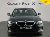 Begagnad BMW 330e 2021 Svart Sedan