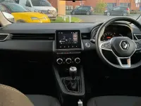 Used Renault Clio Evolution 90 HP (66 kW) 2023 Black Hatchback