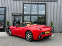 Used Ferrari California 490 HP (360 kW) 2010 Red Cabriolet