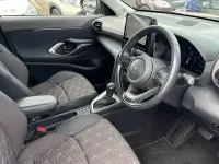 Used Toyota Yaris Cross 116 HP (85 kW) 2024 Red SUV