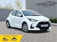 Used Toyota Yaris Hybrid 116 HP (85 kW) 2023 White Hatchback
