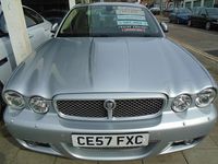 Usado Jaguar XJ Sovereign 238 HP (175 kW) 2007 Prateado Sedan