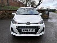 Used Hyundai i10 Premium 87 HP (63 kW) 2019 White Hatchback