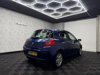 Used Renault Clio II Dynamique 98 HP (72 kW) 2006 Blue Hatchback