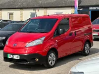 Used Nissan e-NV200 Tekna 80 kW (109 HP) 2021 Red MPV