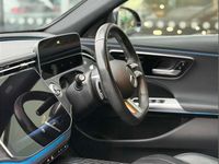 Begagnad Mercedes E220 AMG line 194 HK (142 kW) 2024 Grå Kombi