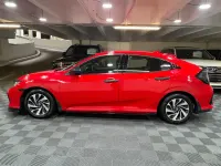 Used Honda Civic SE 2017 Red Hatchback