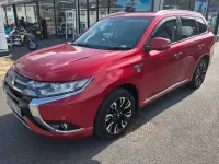 Used Mitsubishi Outlander P-HEV 200 HP (147 kW) 2015 Red Estate