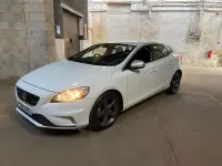 Used Volvo V40 R-Design 115 HP (84 kW) 2014 White Hatchback