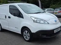 Używany Nissan e-NV200 Tekna 80 kW (109 KM) 2018 Biały Minivan