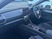 New Cupra Leon VZ2 272 HP (200 kW) 2026 Metallic  glacial white Hatchback