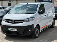 Usado Vauxhall Vivaro 100 kW (136 CV) 2022 Blanco Monovolumen