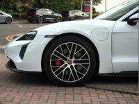 Used Porsche Taycan 439 kW (598 HP) 2024 White Sedan